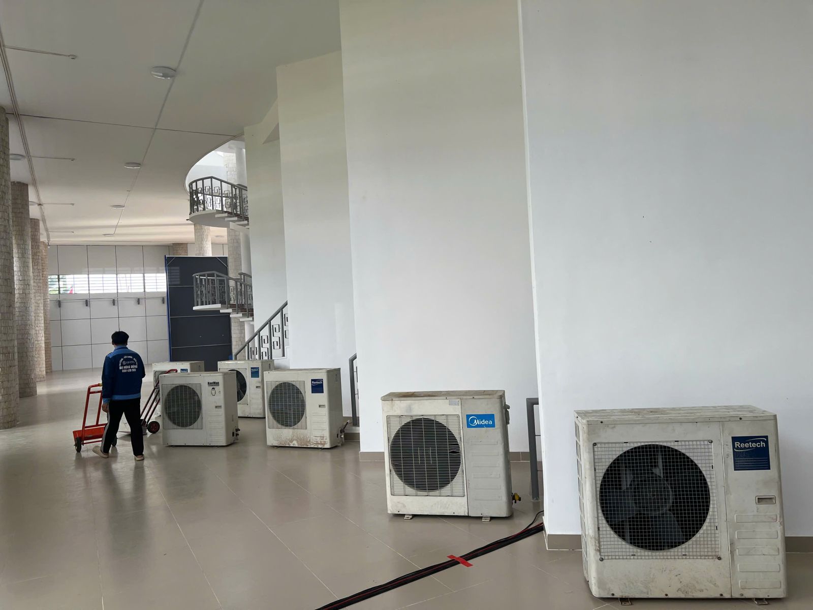 Cho Thuê Máy Lạnh Sự Kiện Tại Thủ Đức, HCM