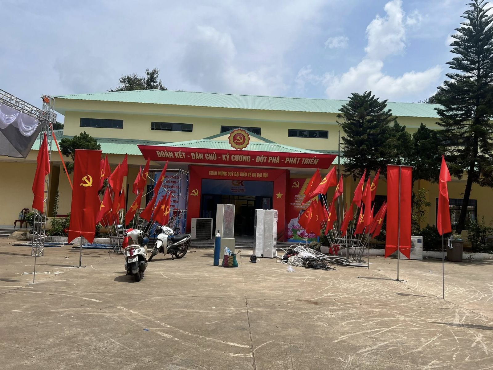 Cho Thuê Máy Lạnh Sự Kiện Tại Nhơn Rạch
