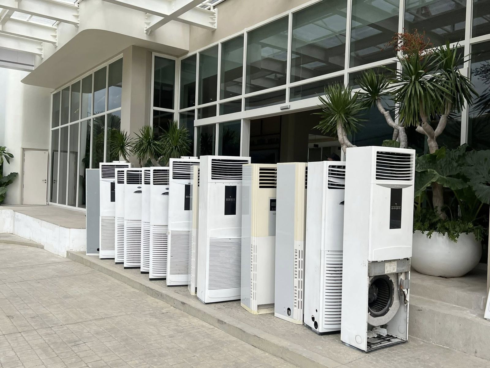 cho thuê máy lạnh sự kiện tại Bình Dương