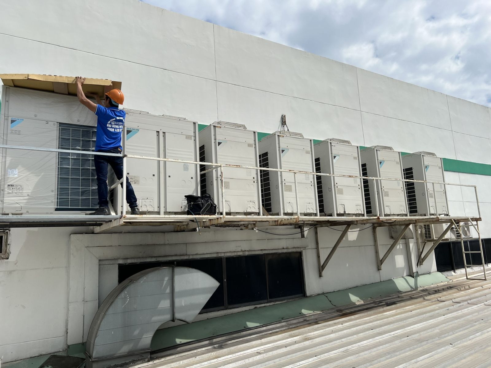 Lắp Đặt Máy Lạnh Biên Hoà Đồng Nai, lắp đặt máy lạnh Biên Hoà - Đồng Nai, lắp đặt máy lạnh Biên Hoà, lắp đặt máy lạnh Đồng Nai, lắp đặt máy lạnh công nghiệp Biên Hoà, lắp đặt máy lạnh dân dụng Biên Hoà, lắp đặt máy lạnh trung tâm Biên Hoà - Đồng Nai, dịch vụ lắp đặt máy lạnh Biên Hoà