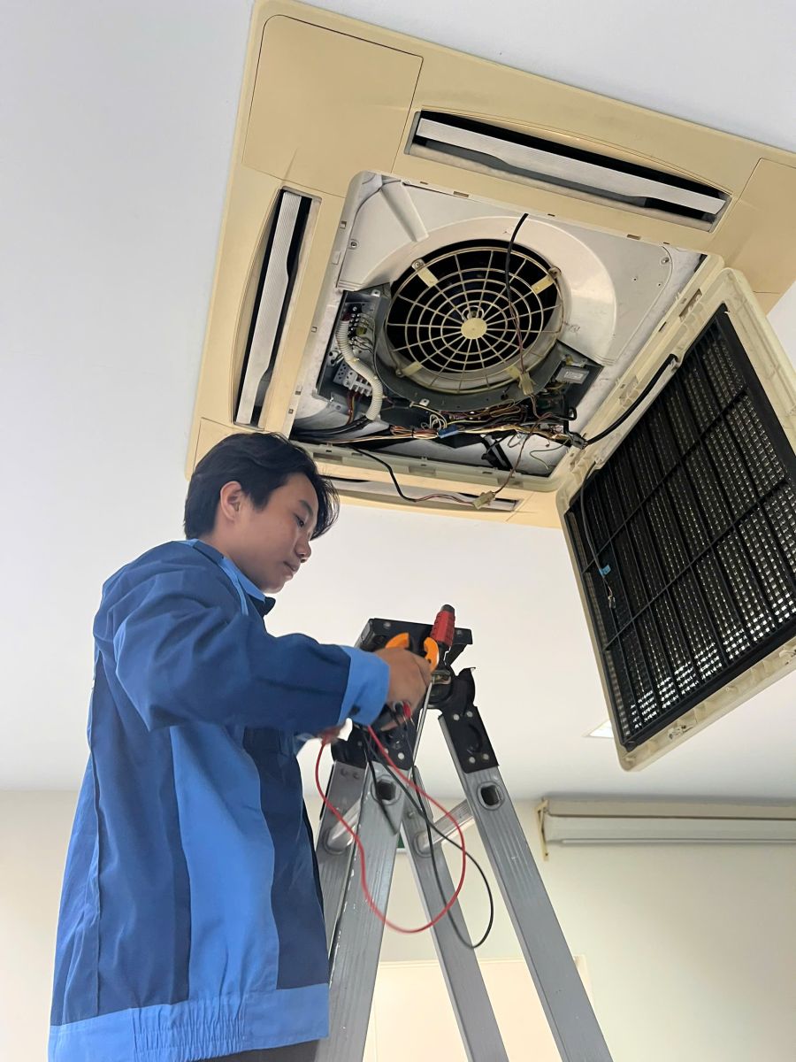 Sửa Máy Lạnh Âm Trần