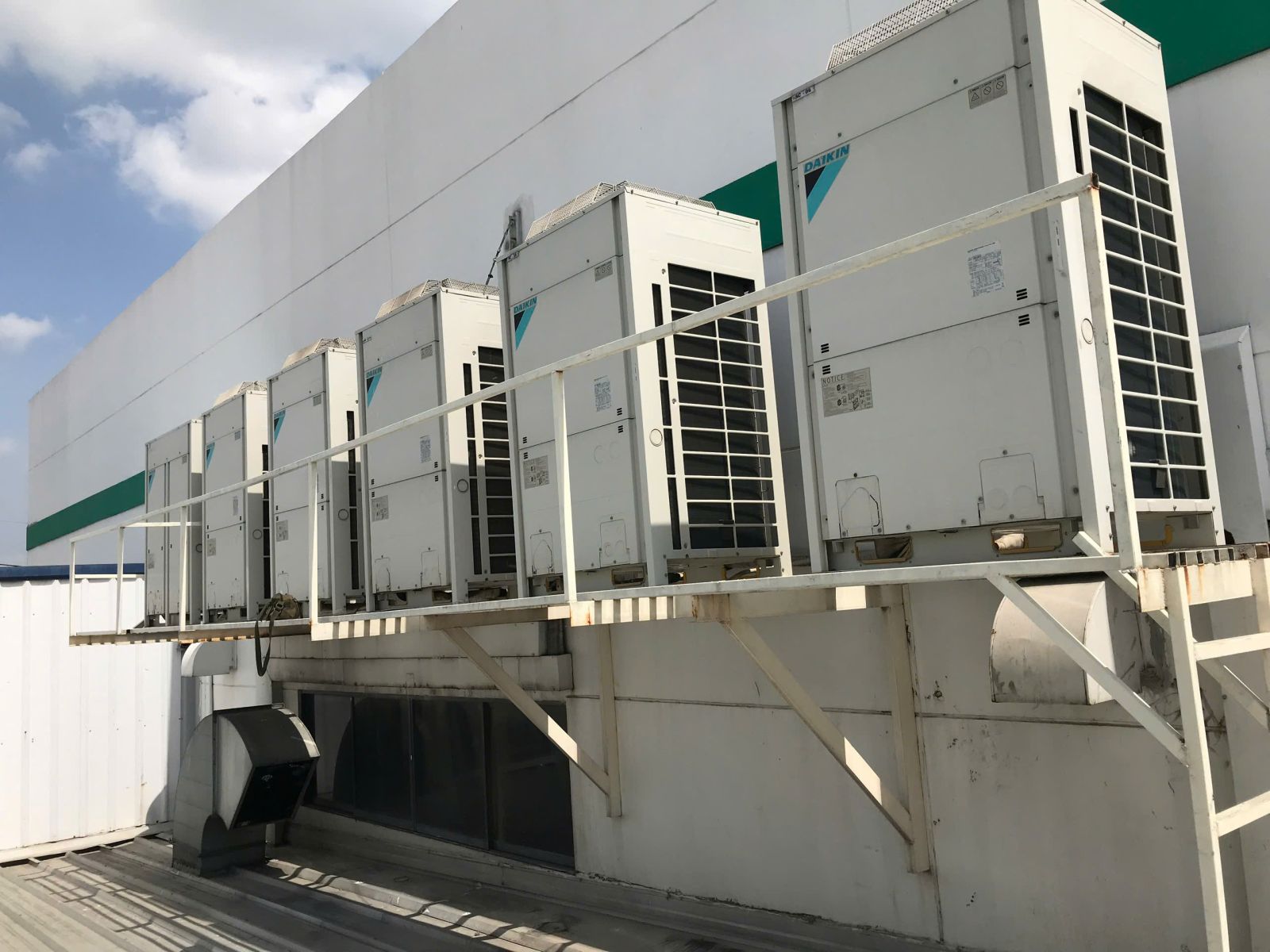 Thanh Lý Máy Lạnh Trung Tâm Daikin VRV Cũ Dàn Nóng Giàn Thép Điện Lạnh Đại Hùng Dũng