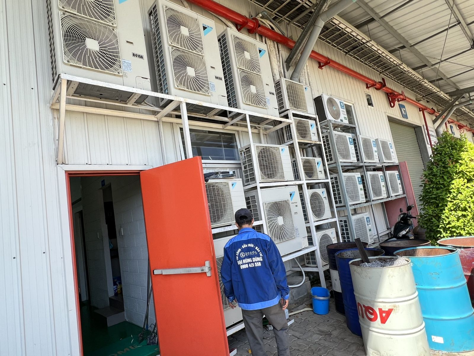 Vệ sinh máy lạnh công nghiệp